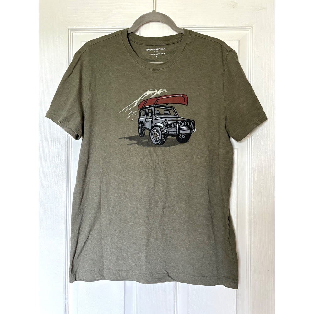 Banana Republic Mens Large Olive Green Graphic Tee SUV Canoe Adventure T-Shirt